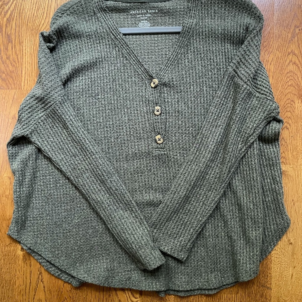 AE Green waffleknit long sleeve M